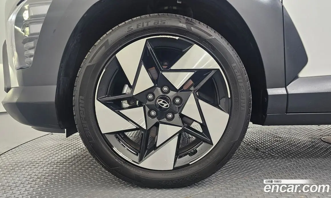 Hyundai Kona 2024 1.6 автомат (гидро), фото 5 Hyundai Kona 2024 1.6 автомат (гидро), фото 5