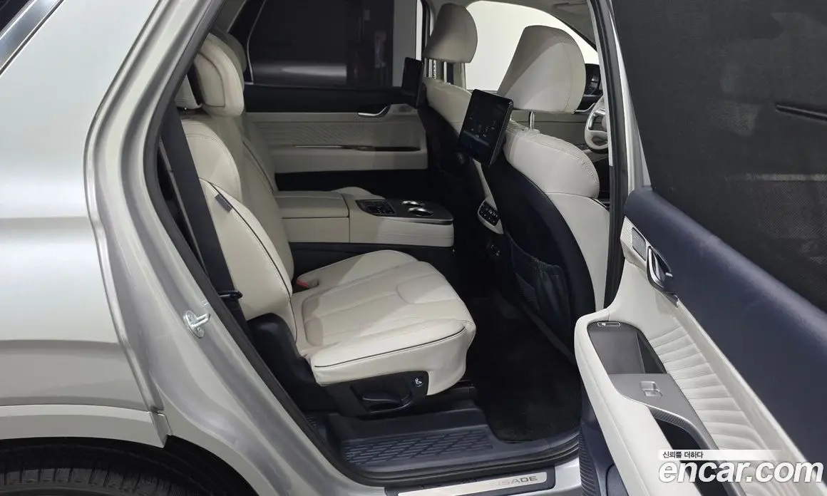 Hyundai Palisade 2023 3.8 автомат (гидро), фото 17