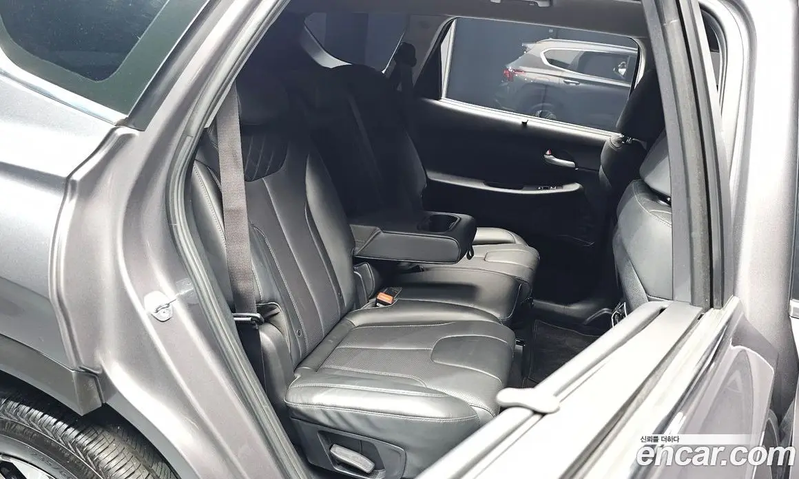 Hyundai Santa Fe 2022 2.2 автомат (гидро), фото 16 Hyundai Santa Fe 2022 2.2 автомат (гидро), фото 16