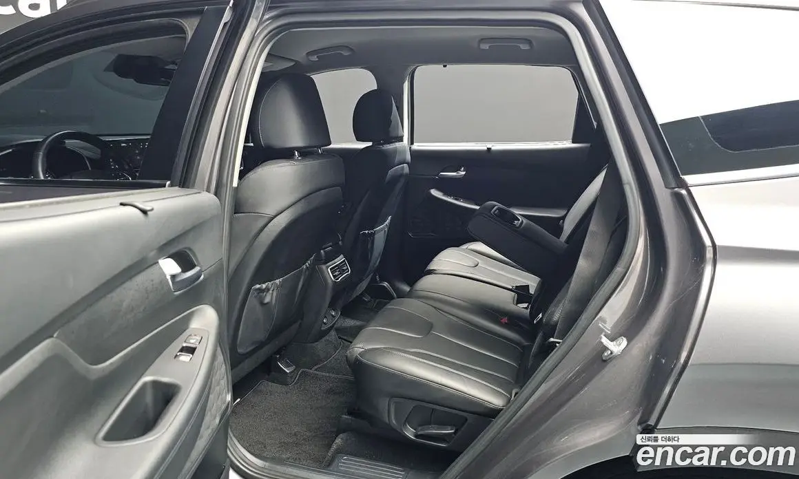 Hyundai Santa Fe 2022 2.2 автомат (гидро), фото 17 Hyundai Santa Fe 2022 2.2 автомат (гидро), фото 17