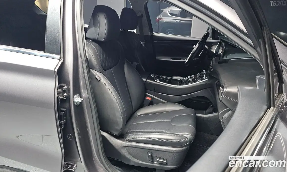 Hyundai Santa Fe 2022 2.2 автомат (гидро), фото 18 Hyundai Santa Fe 2022 2.2 автомат (гидро), фото 18