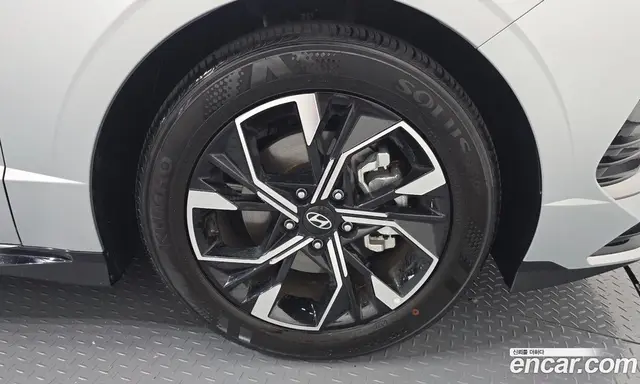 Hyundai Sonata 2025 2.0 автомат (гидро), миниатюра 7
