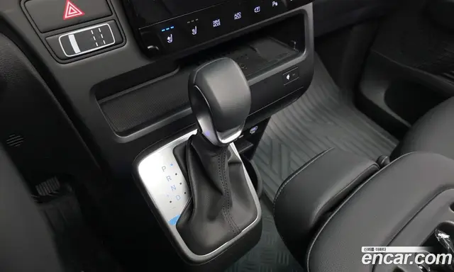 Hyundai Staria 2025 2.2 автомат (гидро), миниатюра 12