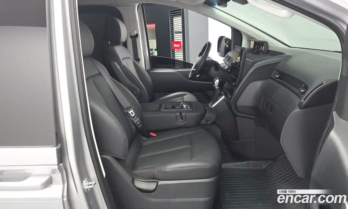 Hyundai Staria 2025 2.2 автомат (гидро), фото 17 Hyundai Staria 2025 2.2 автомат (гидро), фото 17