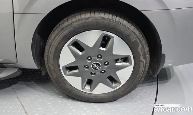 Hyundai Staria 2025 2.2 автомат (гидро), миниатюра 5 Hyundai Staria 2025 2.2 автомат (гидро), миниатюра 5