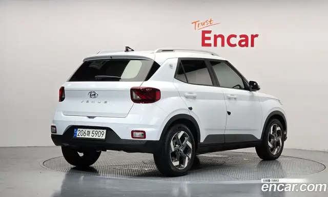 Hyundai Venue 2022 1.6 автомат (гидро), миниатюра 2