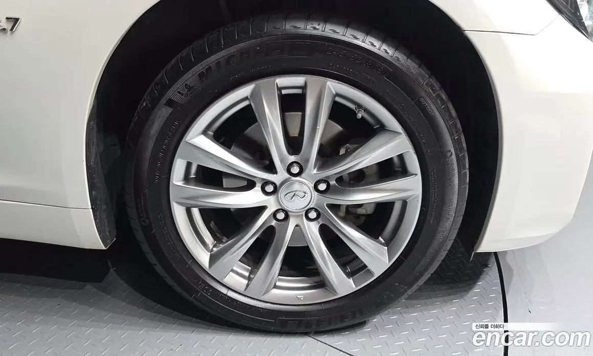 Infiniti Q70 2016 3.7 автомат (гидро), фото 5