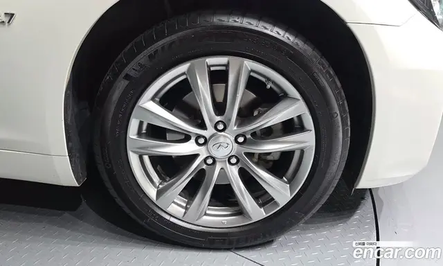 Infiniti Q70 2016 3.7 автомат (гидро), миниатюра 5