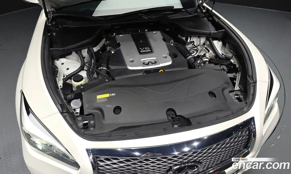 Infiniti Q70 2016 3.7 автомат (гидро), фото 6