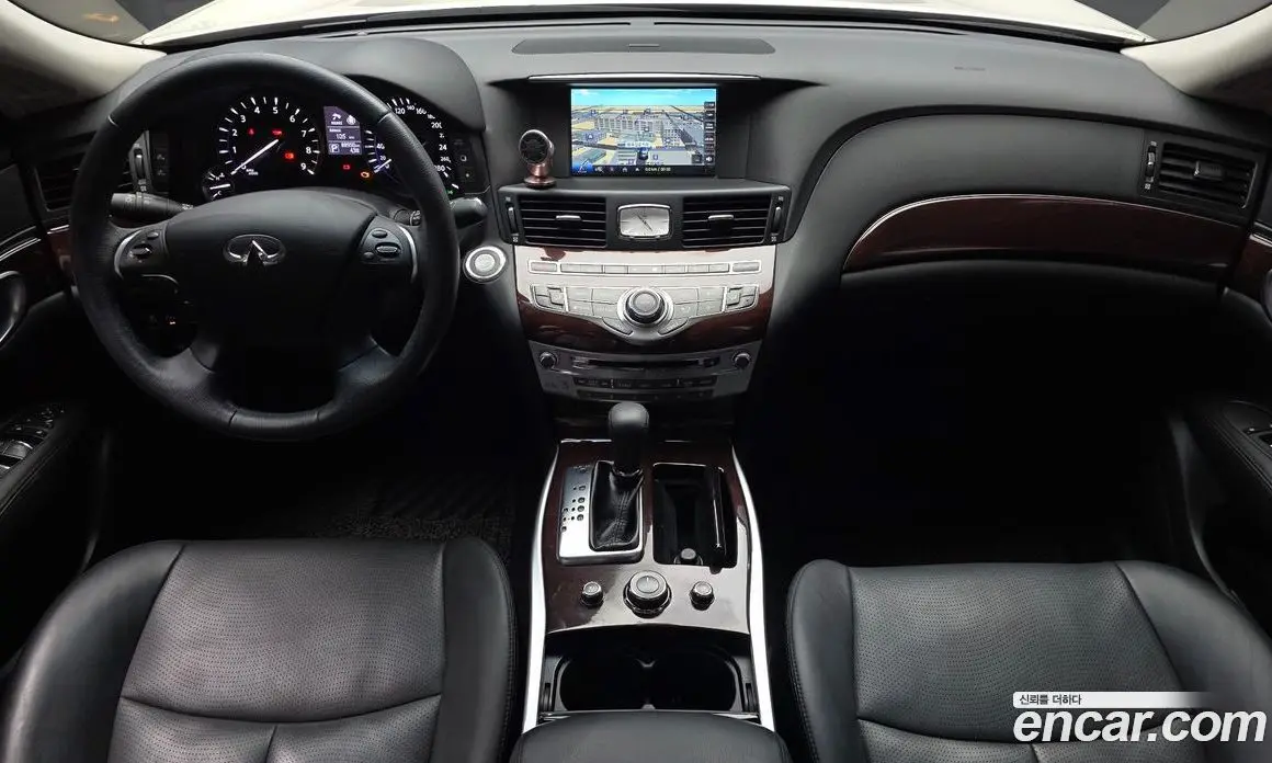 Infiniti Q70 2016 3.7 автомат (гидро), фото 7