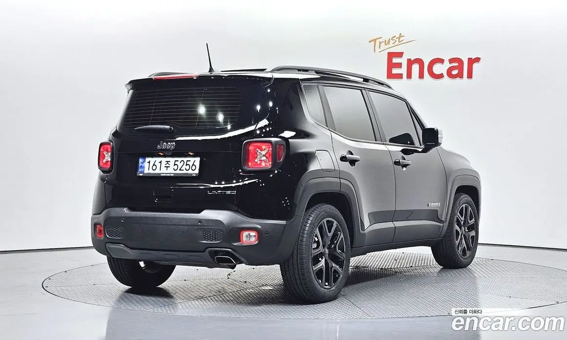 Jeep Renegade 2022 1.3 автомат (гидро), фото 2 Jeep Renegade 2022 1.3 автомат (гидро), фото 2
