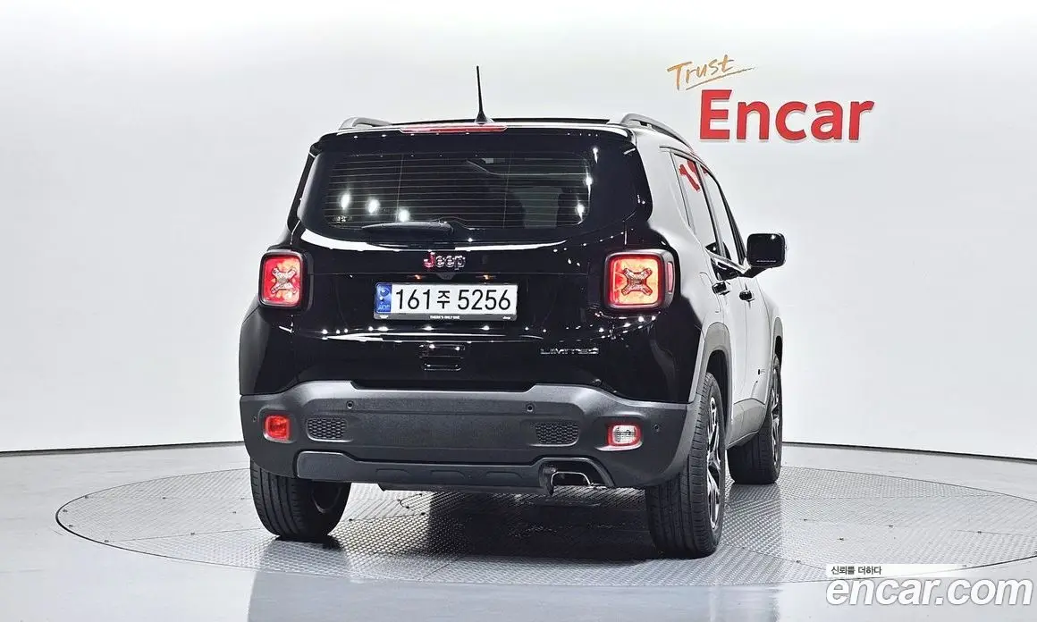 Jeep Renegade 2022 1.3 автомат (гидро), фото 4 Jeep Renegade 2022 1.3 автомат (гидро), фото 4