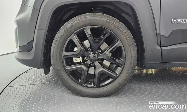 Jeep Renegade 2022 1.3 автомат (гидро), миниатюра 5 Jeep Renegade 2022 1.3 автомат (гидро), миниатюра 5