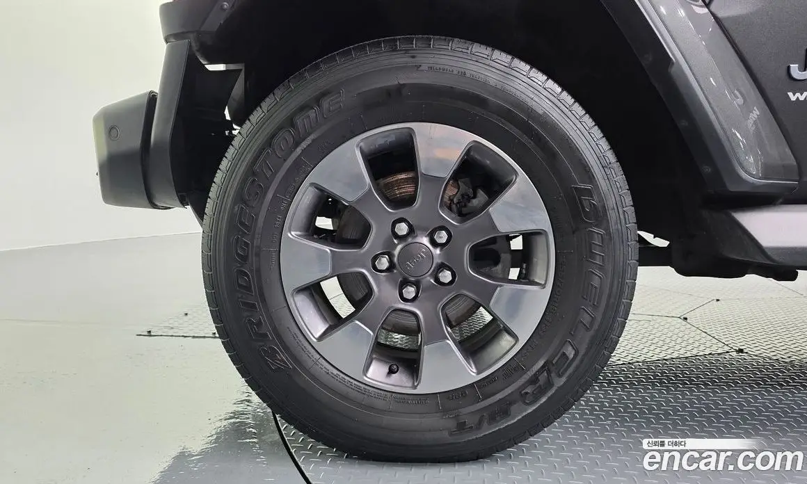 Jeep Wrangler 2019 2.0 автомат (гидро), фото 5