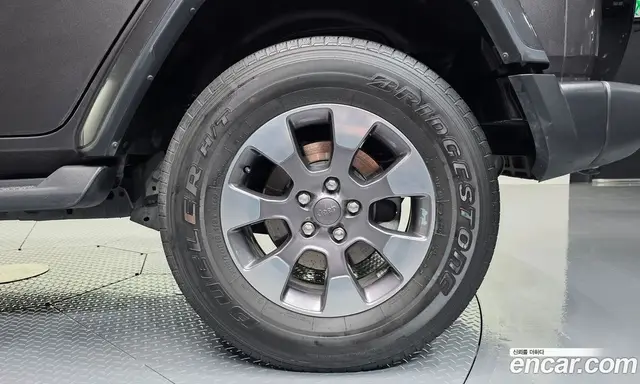 Jeep Wrangler 2019 2.0 автомат (гидро), миниатюра 7