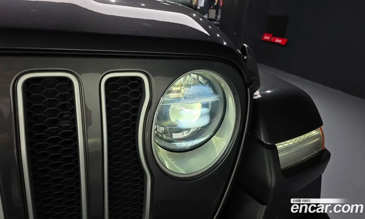 Jeep Wrangler 2019 2.0 автомат (гидро), фото 8