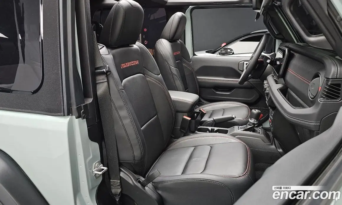 Jeep Wrangler 2024 2.0 автомат (гидро), фото 15 Jeep Wrangler 2024 2.0 автомат (гидро), фото 15