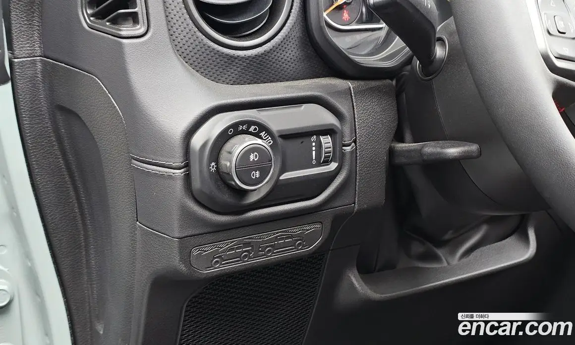 Jeep Wrangler 2024 2.0 автомат (гидро), фото 18 Jeep Wrangler 2024 2.0 автомат (гидро), фото 18