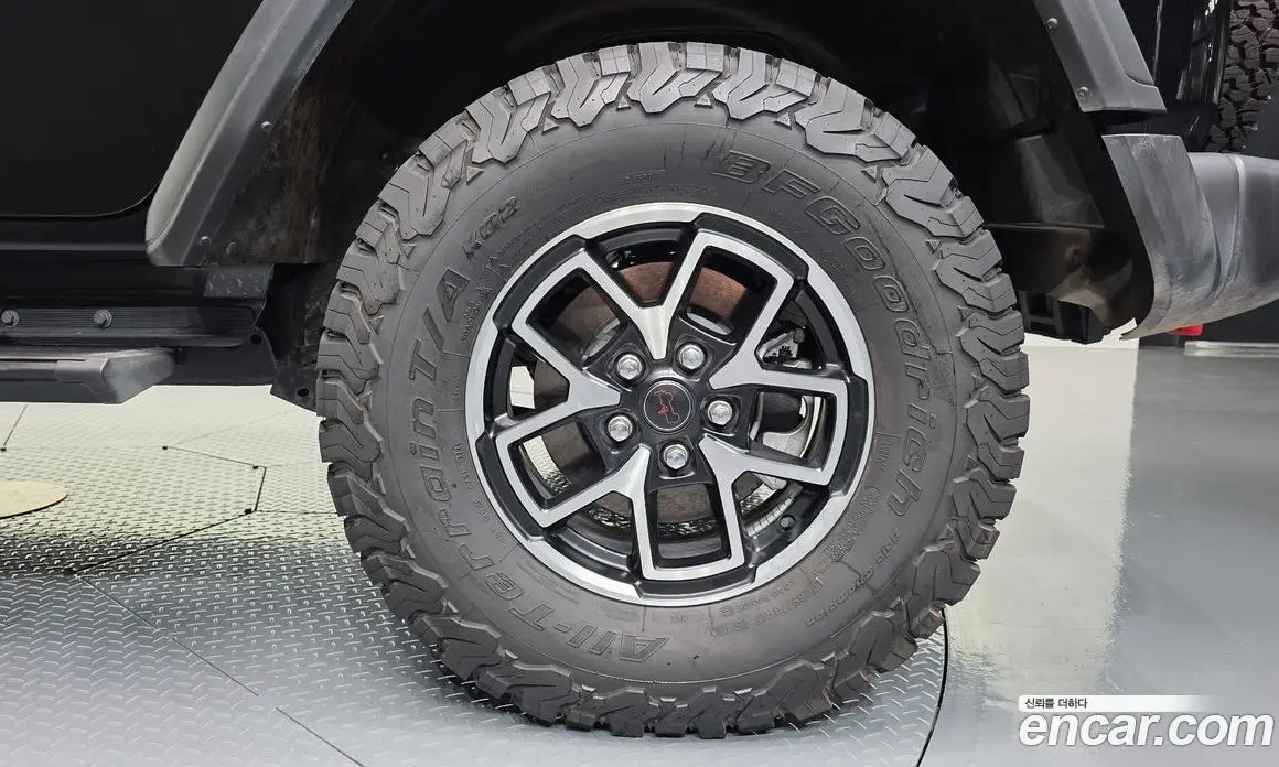 Jeep Wrangler 2025 2.0 автомат (гидро), фото 7 Jeep Wrangler 2025 2.0 автомат (гидро), фото 7