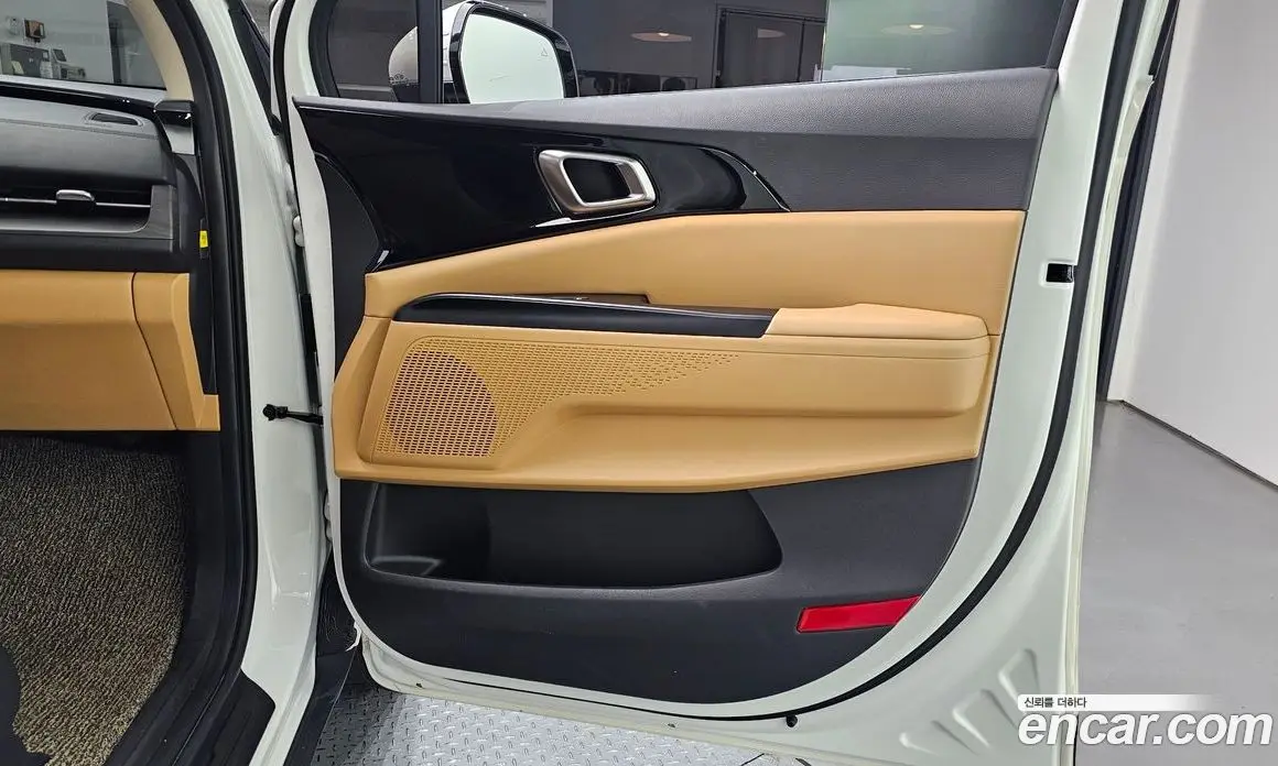Kia Carnival 2021 2.2 автомат (гидро), фото 14