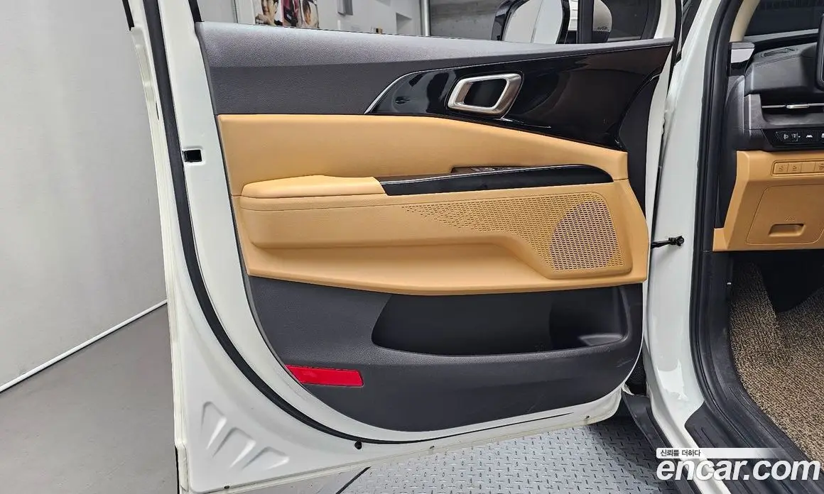 Kia Carnival 2021 2.2 автомат (гидро), фото 15