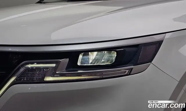 Kia Carnival 2021 2.2 автомат (гидро), миниатюра 8
