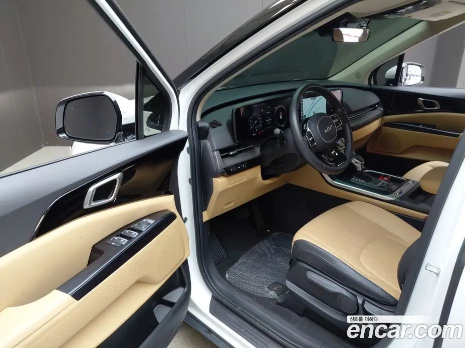 Kia Carnival 2023 2.2 автомат (гидро), фото 13