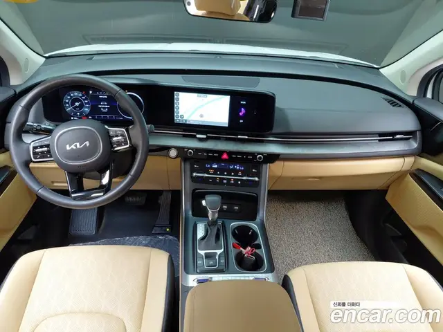 Kia Carnival 2023 2.2 автомат (гидро), миниатюра 10