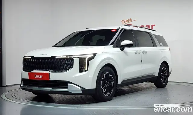 Kia Carnival, 2024, 22 726 км