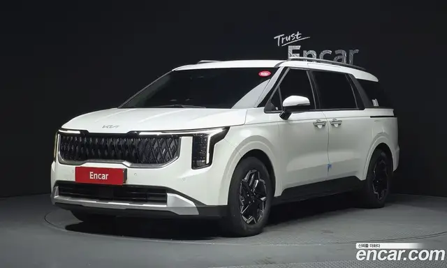Kia Carnival, 2024, 28 968 км