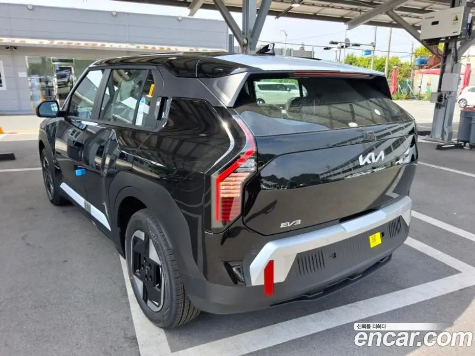 Kia EV3 2026 0.4 автомат (гидро), фото 2 Kia EV3 2026 0.4 автомат (гидро), фото 2