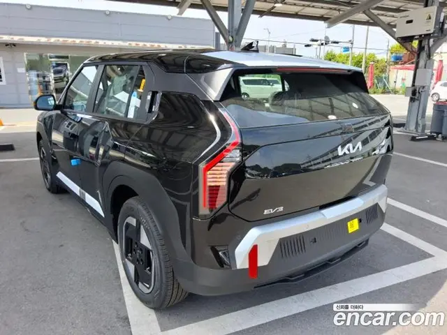 Kia EV3 2026 0.4 автомат (гидро), миниатюра 2 Kia EV3 2026 0.4 автомат (гидро), миниатюра 2