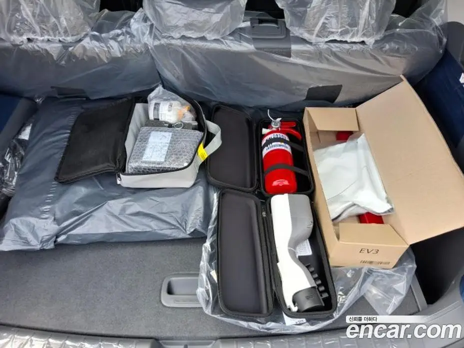 Kia EV3 2026 0.4 автомат (гидро), фото 15 Kia EV3 2026 0.4 автомат (гидро), фото 15