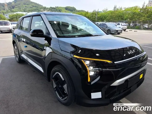 Kia EV3 2026 0.4 автомат (гидро), миниатюра 5 Kia EV3 2026 0.4 автомат (гидро), миниатюра 5