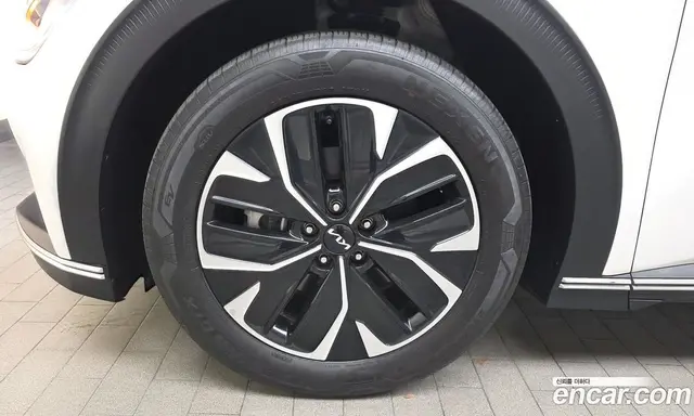 Kia EV6 2022 0.1 автомат (гидро), миниатюра 5