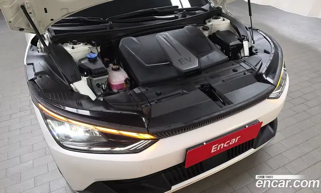 Kia EV6 2022 0.1 автомат (гидро), миниатюра 6