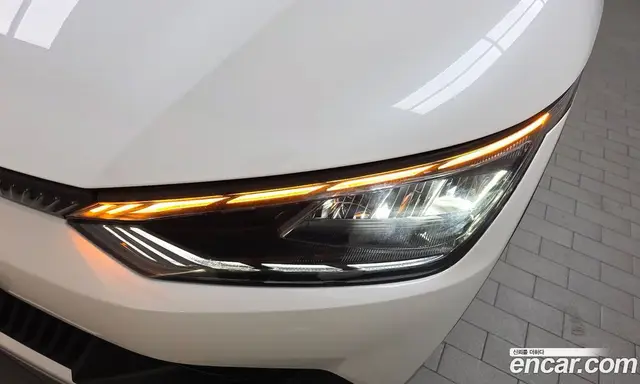 Kia EV6 2022 0.1 автомат (гидро), миниатюра 8