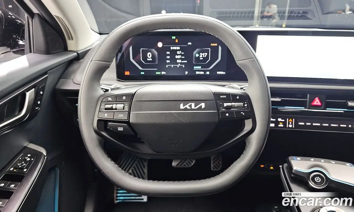 Kia EV6 2025 0.1 автомат (гидро), фото 19 Kia EV6 2025 0.1 автомат (гидро), фото 19
