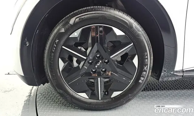 Kia EV6 2025 0.1 автомат (гидро), миниатюра 5 Kia EV6 2025 0.1 автомат (гидро), миниатюра 5