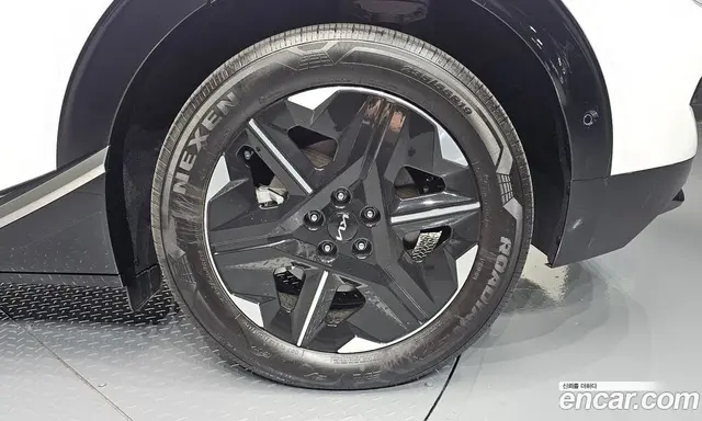 Kia EV6 2025 0.1 автомат (гидро), миниатюра 7 Kia EV6 2025 0.1 автомат (гидро), миниатюра 7