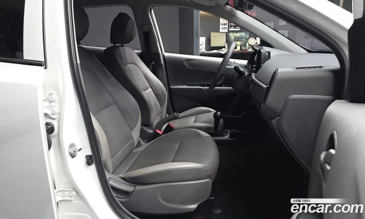 Kia Morning 2019 1.0 автомат (гидро), фото 17