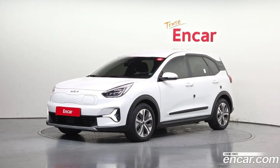 Kia Niro 2023 0.2 автомат (гидро), фото 1 Kia Niro 2023 0.2 автомат (гидро), фото 1