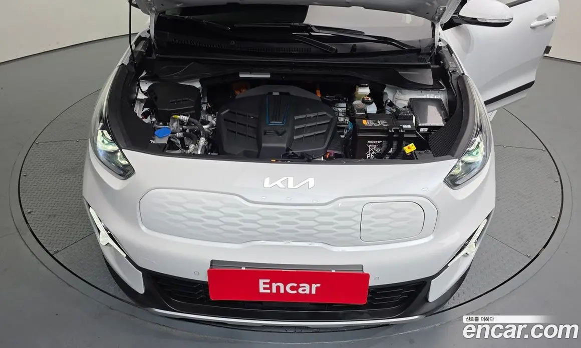 Kia Niro 2023 0.2 автомат (гидро), фото 6 Kia Niro 2023 0.2 автомат (гидро), фото 6