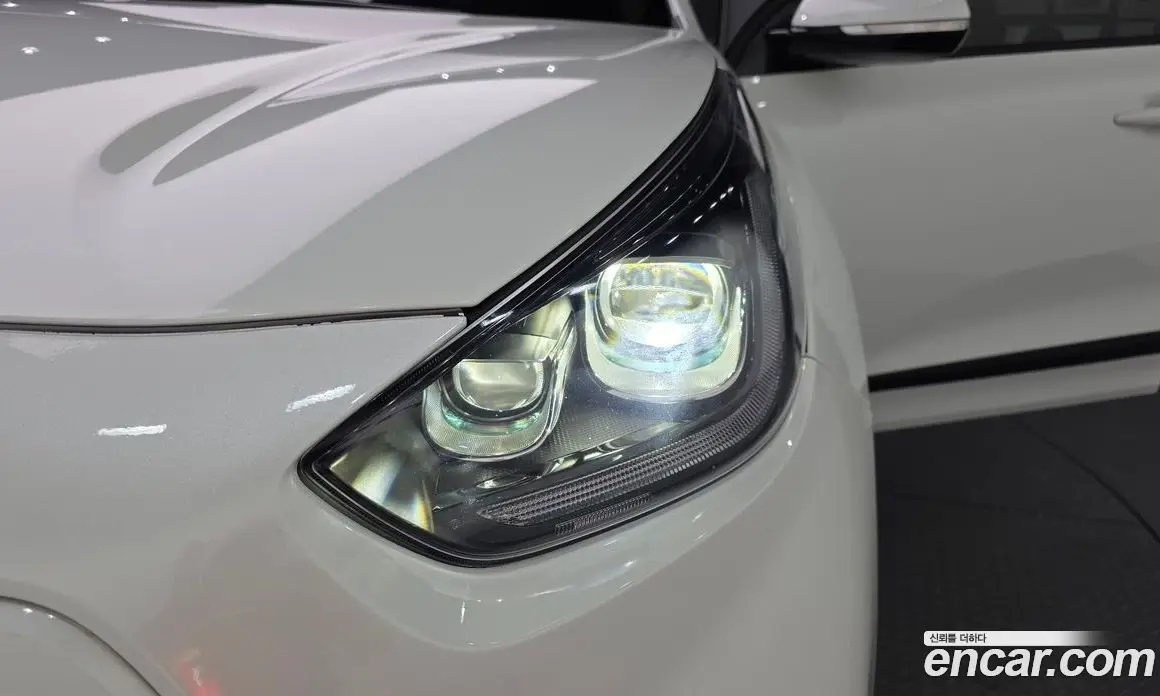 Kia Niro 2023 0.2 автомат (гидро), фото 8 Kia Niro 2023 0.2 автомат (гидро), фото 8