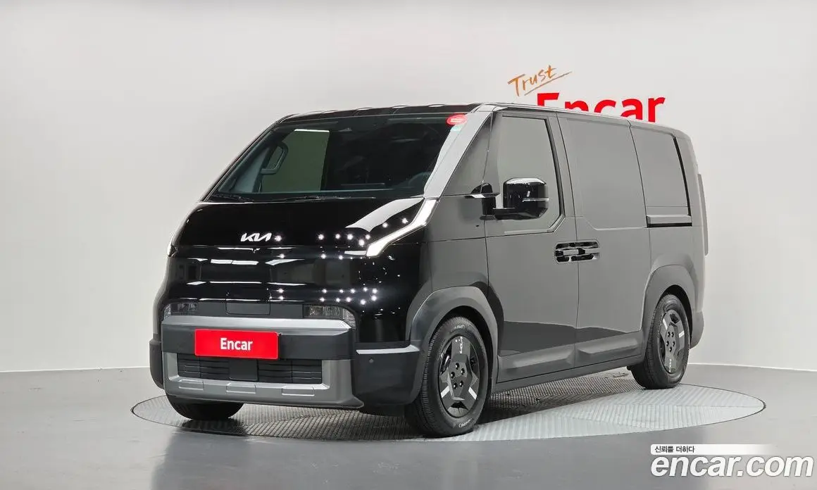 Kia PV5 2025 0.2 автомат (гидро), фото 1 Kia PV5 2025 0.2 автомат (гидро), фото 1