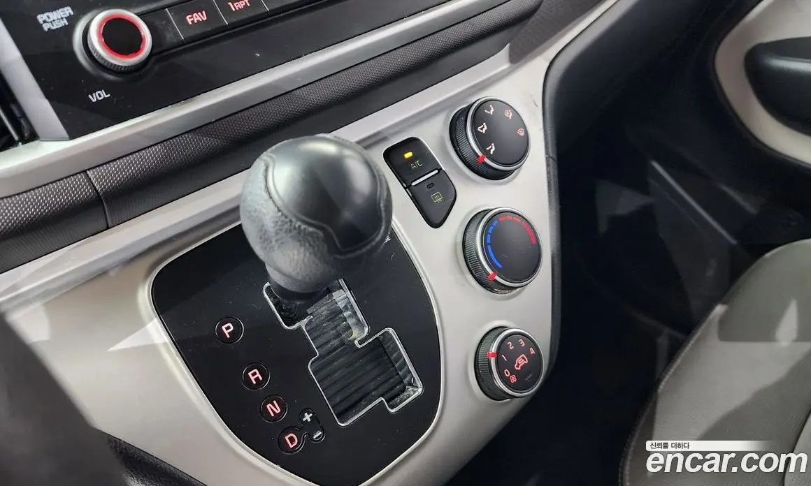 Kia Ray 2020 1.0 автомат (гидро), фото 12