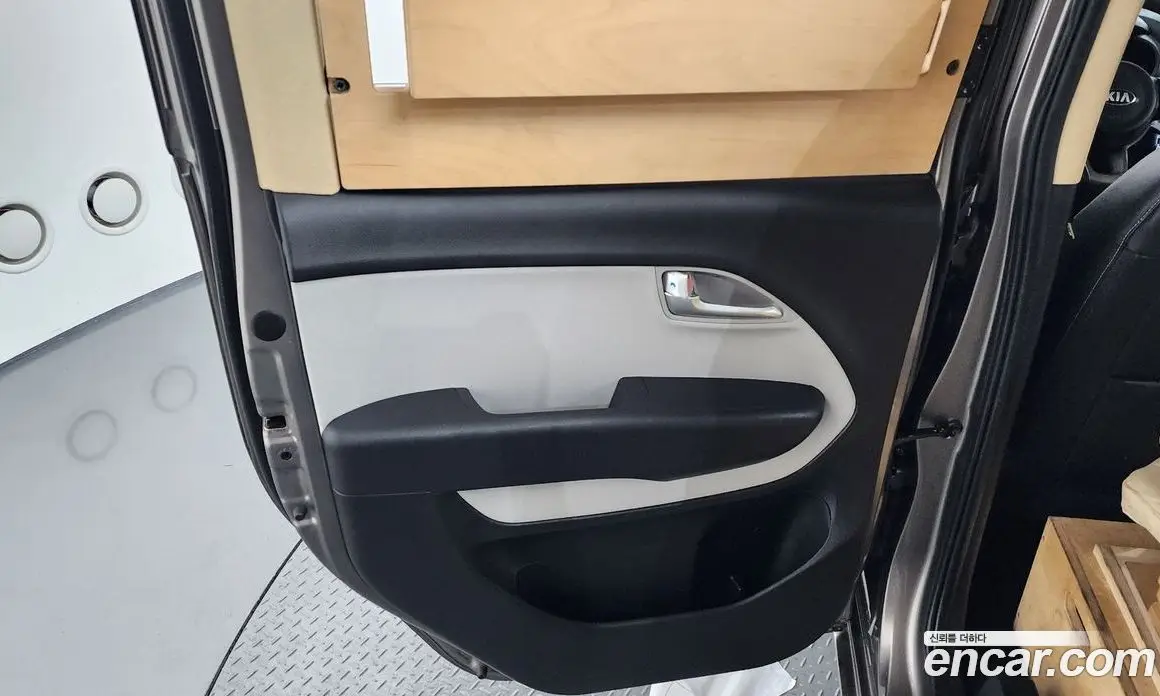 Kia Ray 2020 1.0 автомат (гидро), фото 15