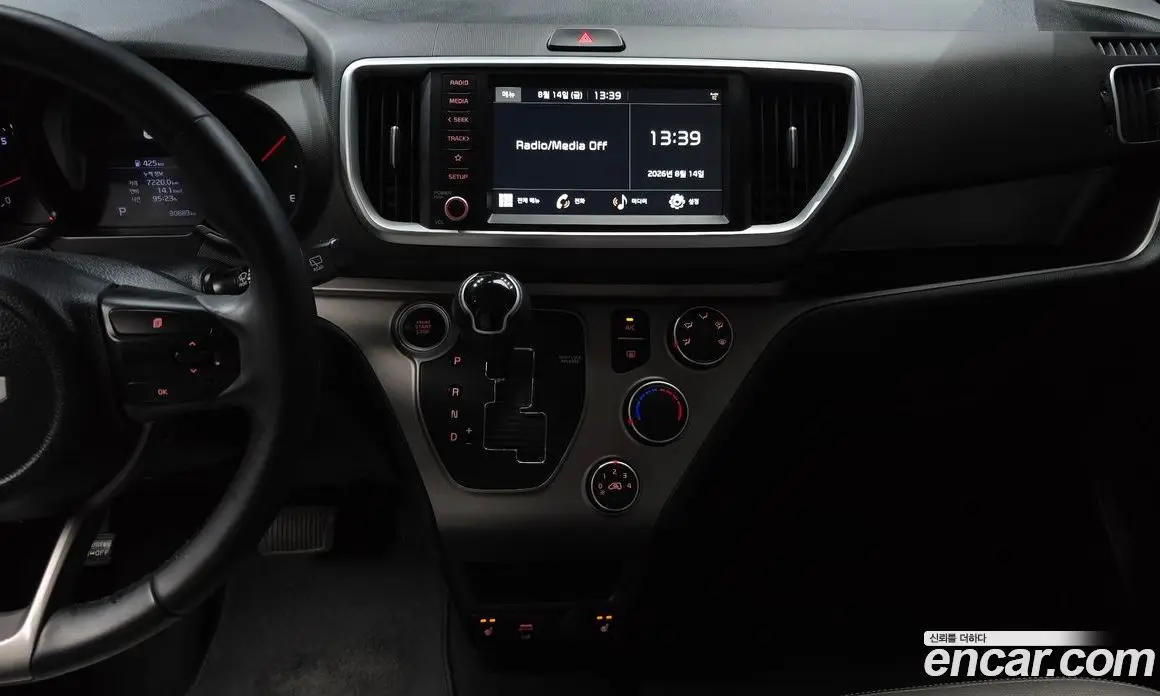 Kia Ray 2022 1.0 автомат (гидро), фото 19