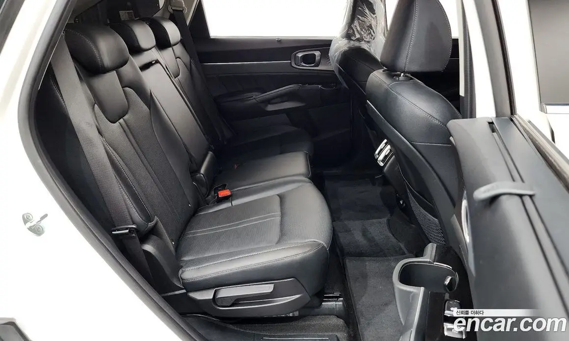 Kia Sorento 2024 2.2 автомат (гидро), фото 17 Kia Sorento 2024 2.2 автомат (гидро), фото 17
