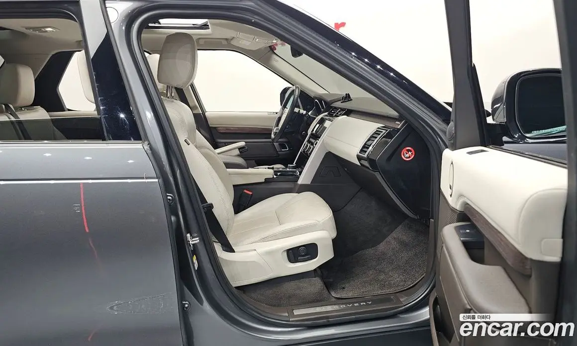 Land Rover Discovery 2017 3.0 автомат (гидро), фото 16
